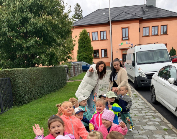 KUŘÁTKA NA  PROCHÁZCE